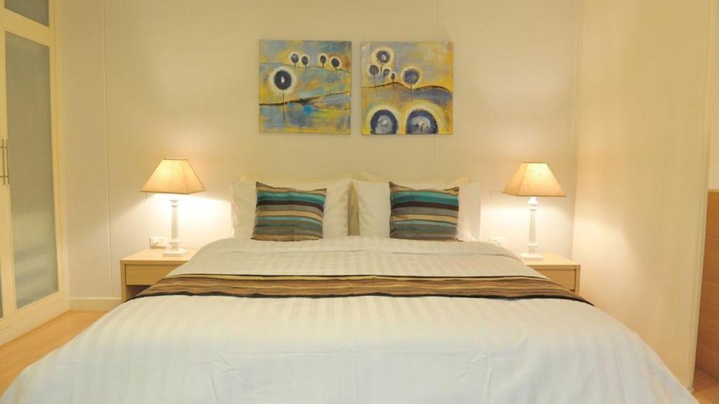 Duplex 21 Apartment Bangkok Room photo