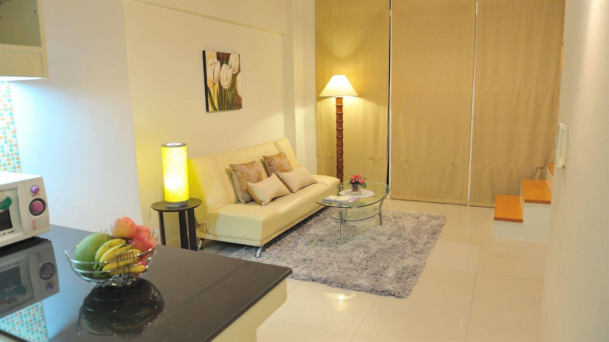 Duplex 21 Apartment Bangkok Exterior photo