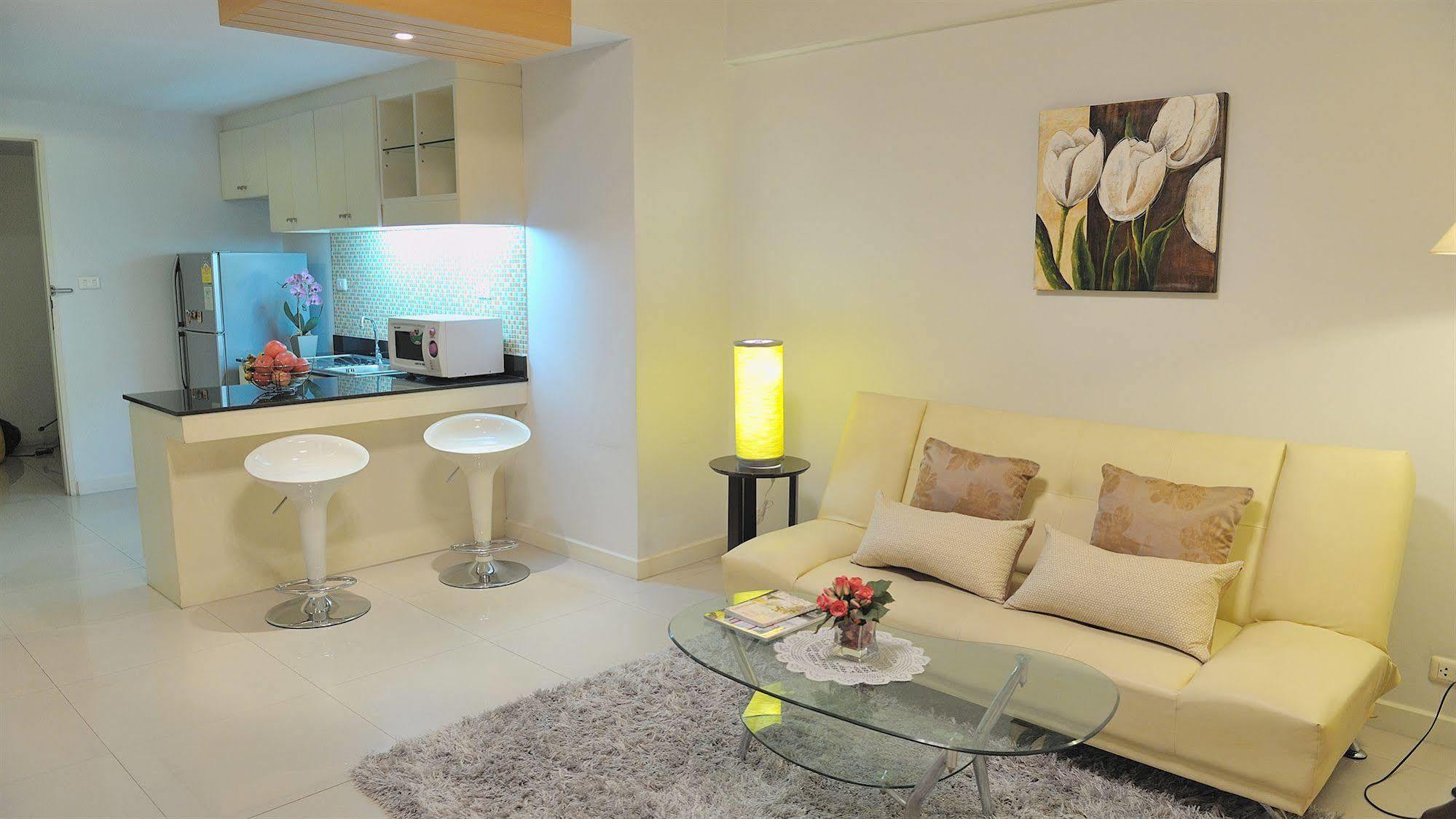 Duplex 21 Apartment Bangkok Exterior photo