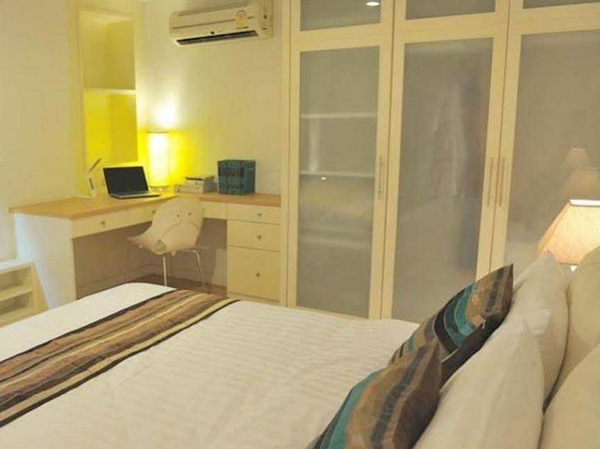 Duplex 21 Apartment Bangkok Exterior photo